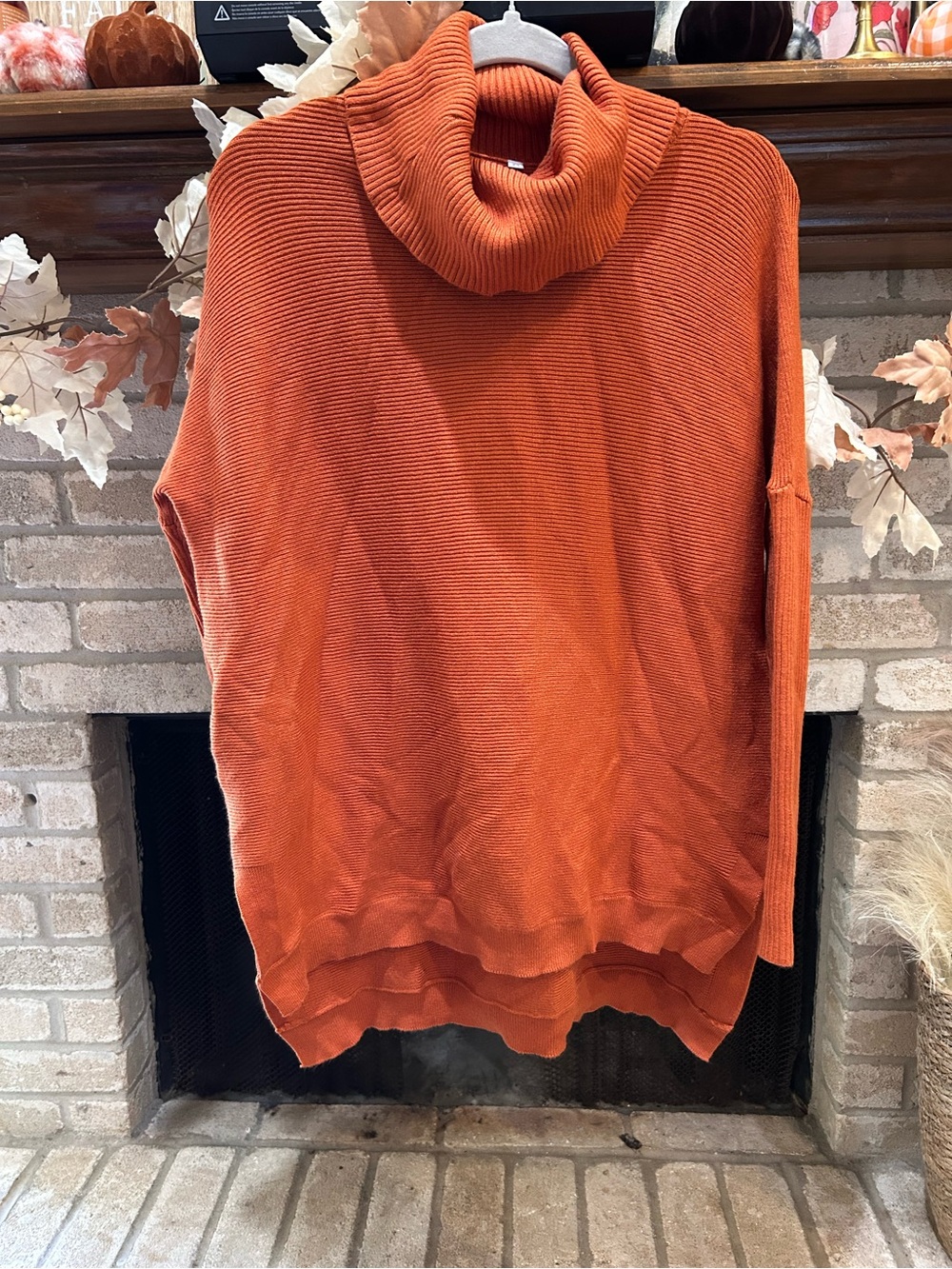 Women's Turtleneck Sweater - Orange EUC